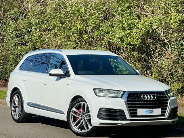 AUDI Q7 3.0 TDI V6 S line