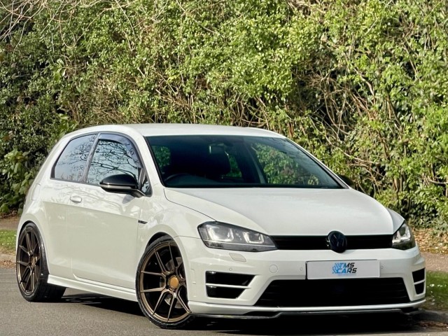 VOLKSWAGEN GOLF 2.0 TSI BlueMotion Tech R