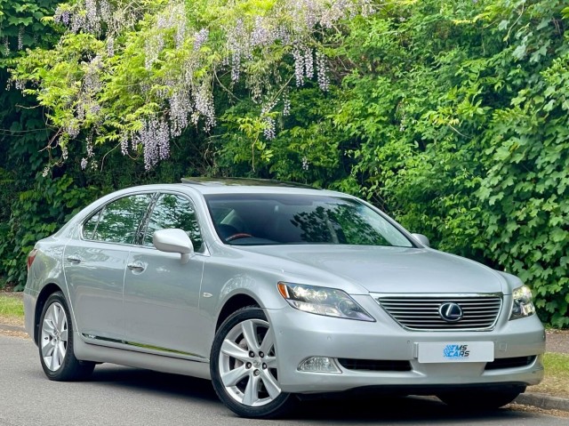 LEXUS LS 5.0 600h V8 L RSR