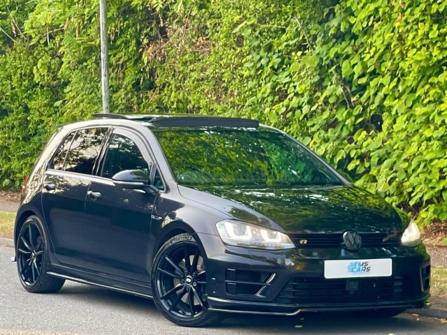 VOLKSWAGEN GOLF 2.0 TSI BlueMotion Tech R