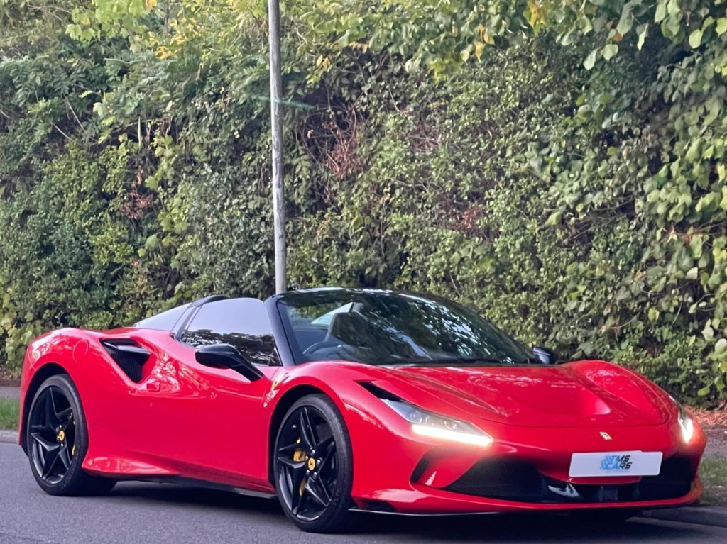 FERRARI F8 SPIDER