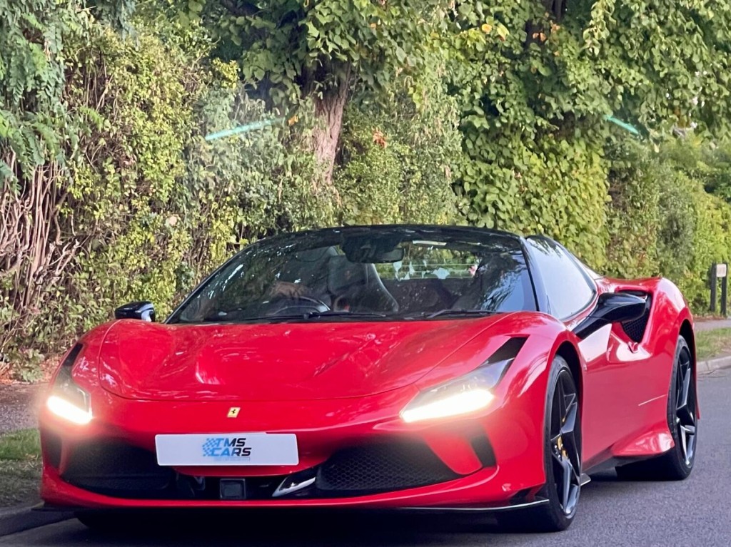 FERRARI F8 SPIDER