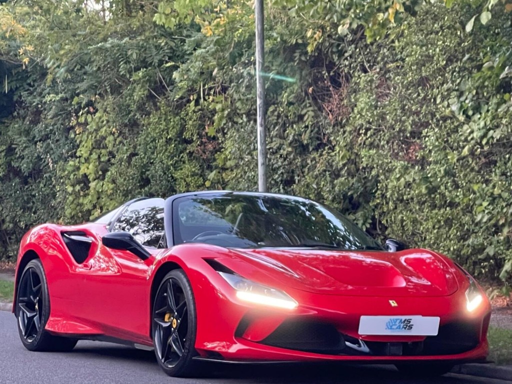 FERRARI F8 SPIDER