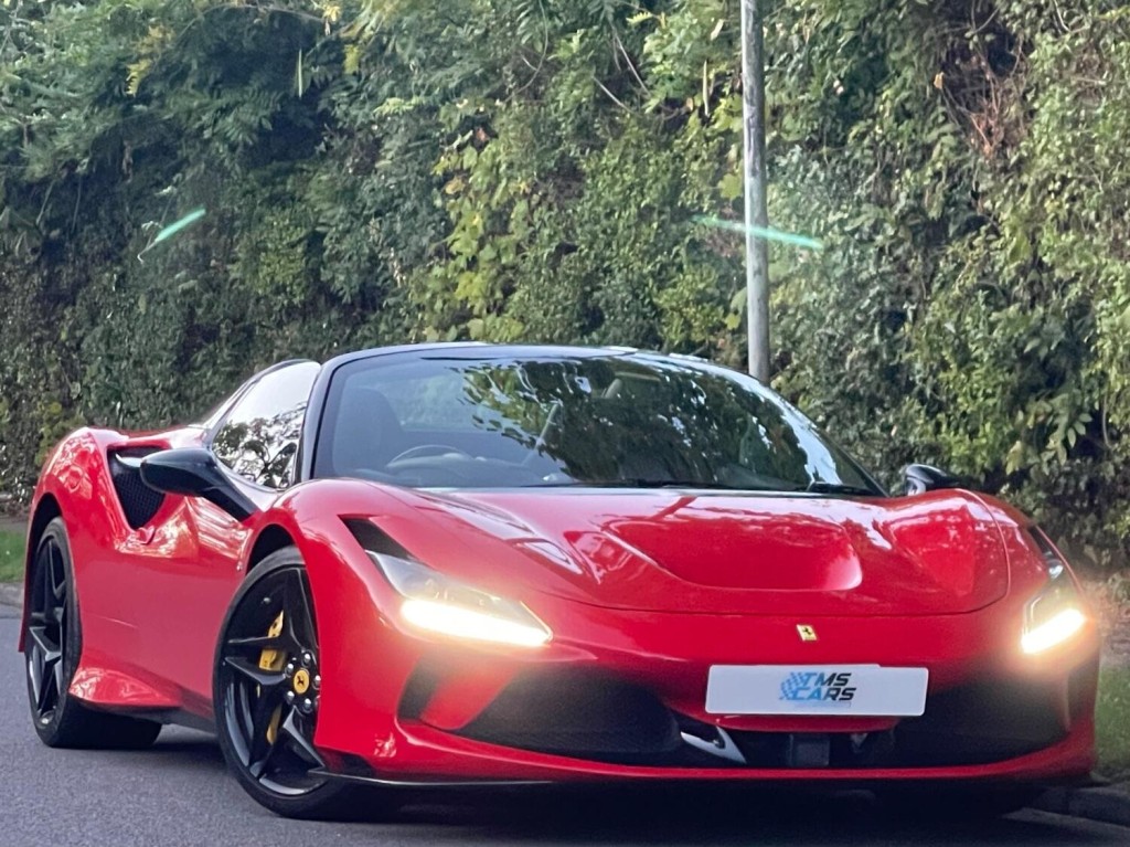 FERRARI F8 SPIDER