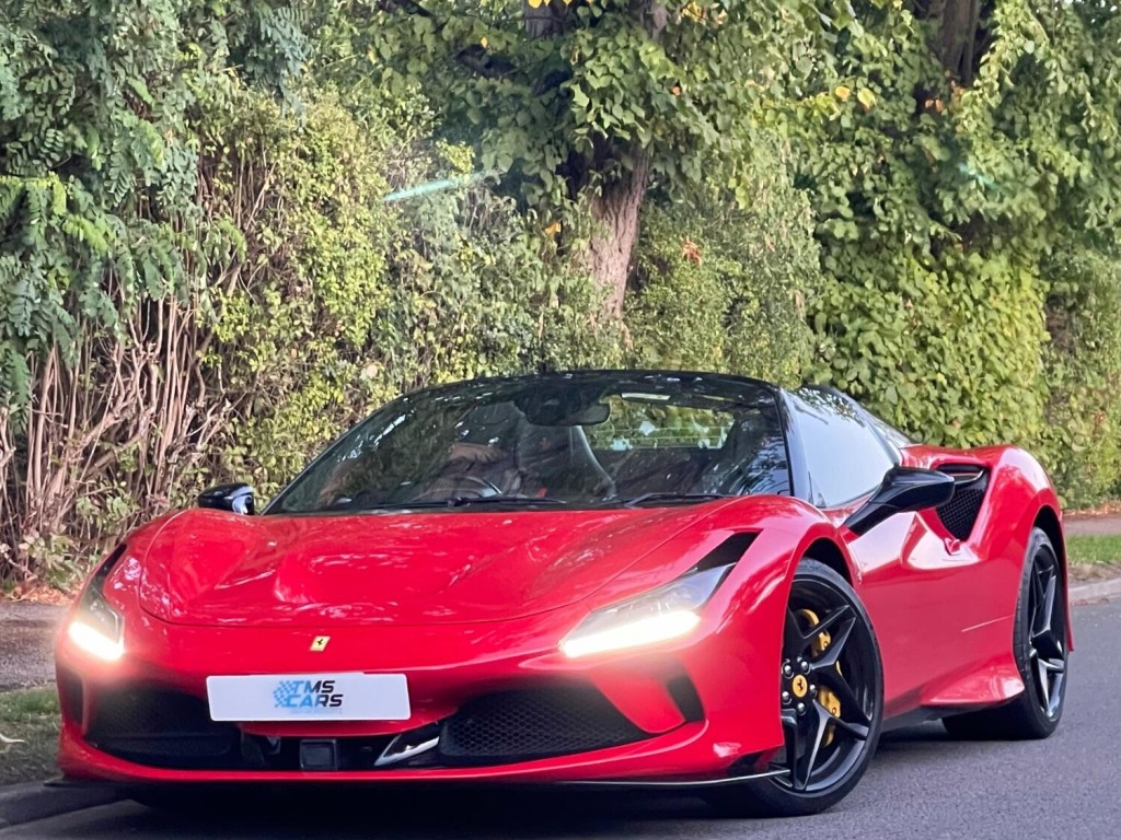 FERRARI F8 SPIDER