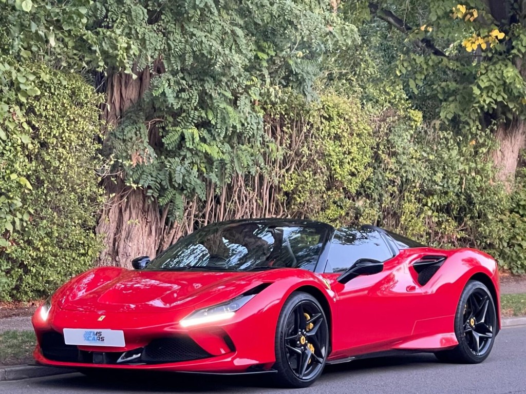 FERRARI F8 SPIDER