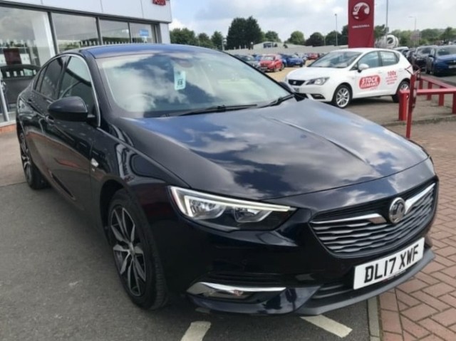 VAUXHALL INSIGNIA 2.0 Turbo D BlueInjection SRi Nav