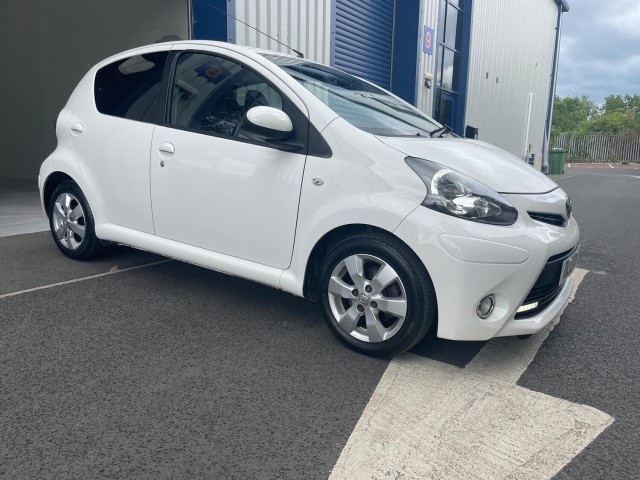 TOYOTA AYGO 1.0 VVT-i Fire