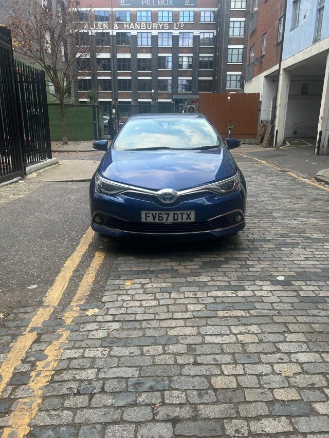 TOYOTA AURIS 1.8 VVT-h Excel CVT Euro 6 (s/s) 5dr (Safety Sense)