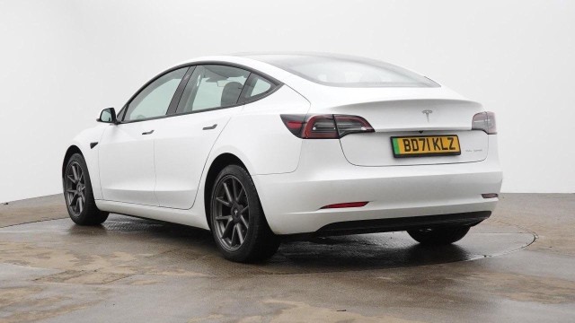 TESLA MODEL 3 (Dual Motor) Long Range Auto 4WDE 4dr