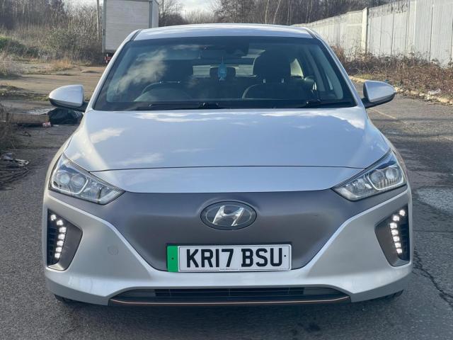 HYUNDAI IONIQ 28kWh Premium Auto 5dr