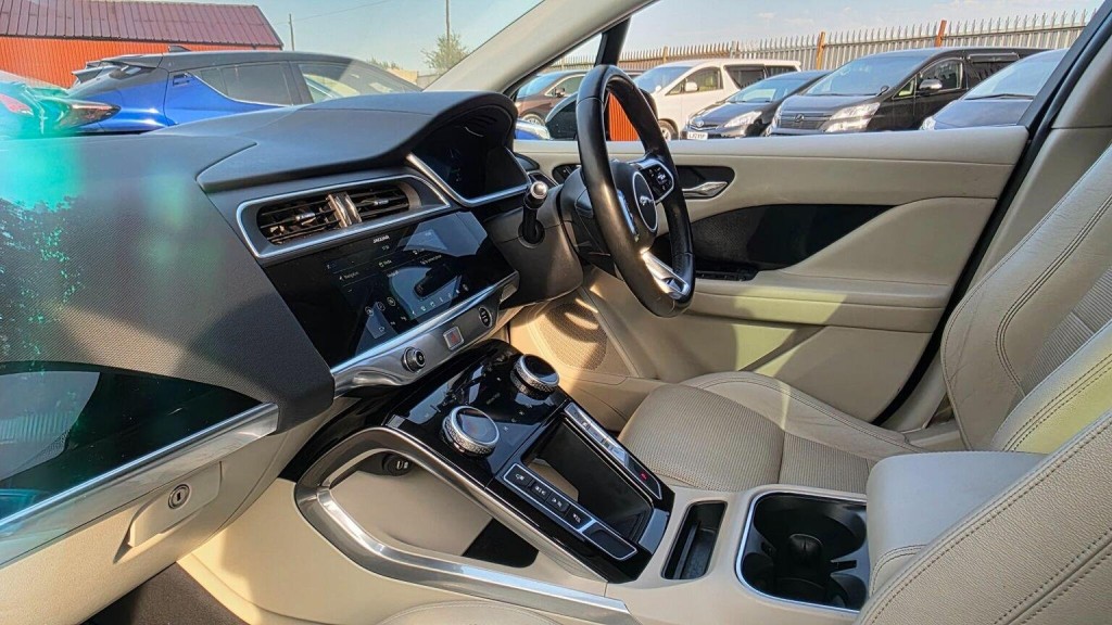 JAGUAR I-Pace
