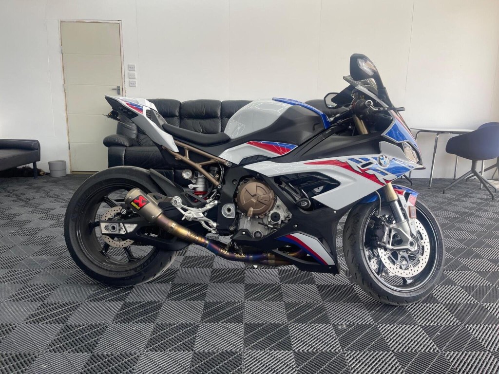 BMW S1000RR