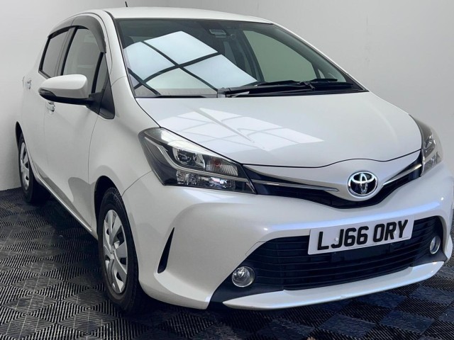 TOYOTA YARIS 1.33 Dual VVT-i Icon Multidrive S Euro 6 5dr (Safety Sense)