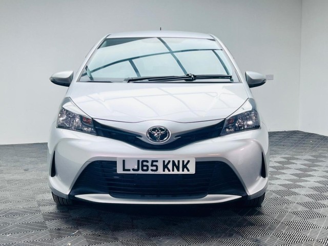 TOYOTA YARIS Icon vvti auto s/s