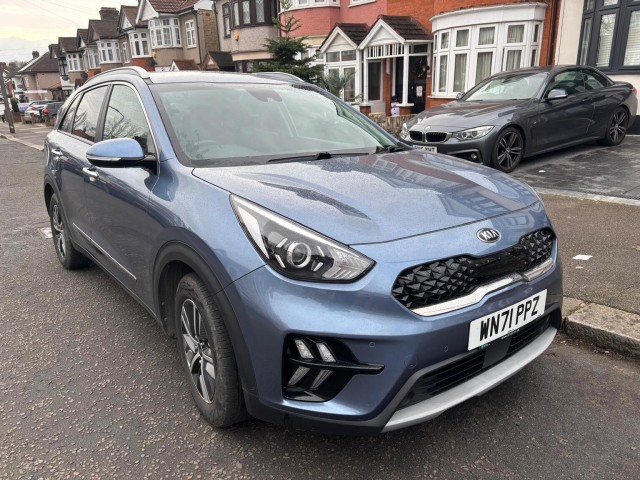 KIA NIRO 1.6 GDi 8.9kWh 2 DCT Euro 6 (s/s) 5dr