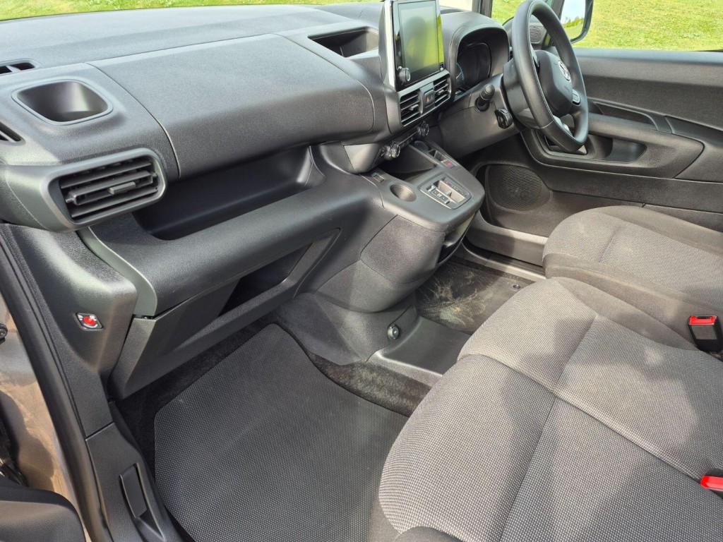TOYOTA PROACE CITY