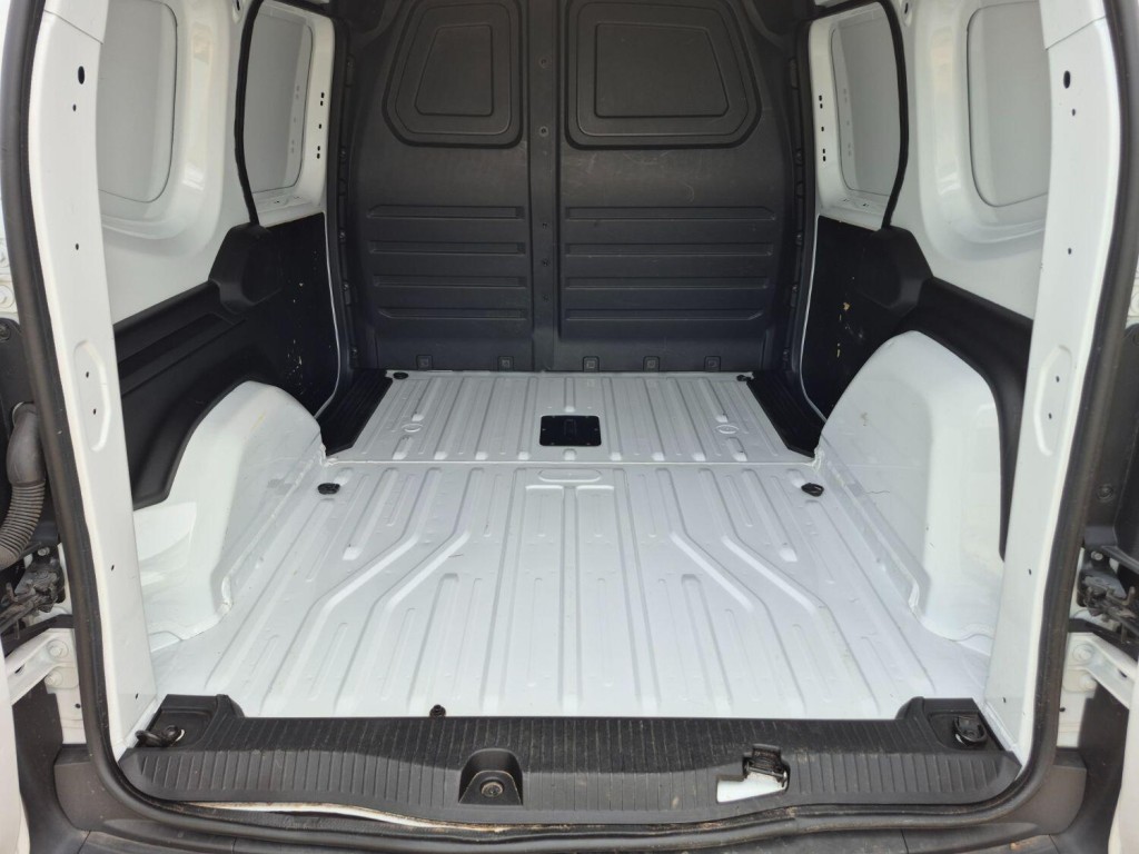 NISSAN TOWNSTAR