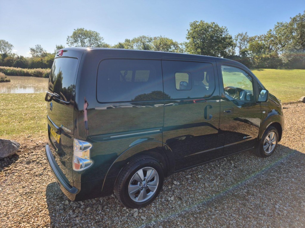 NISSAN ENV200 EVALIA