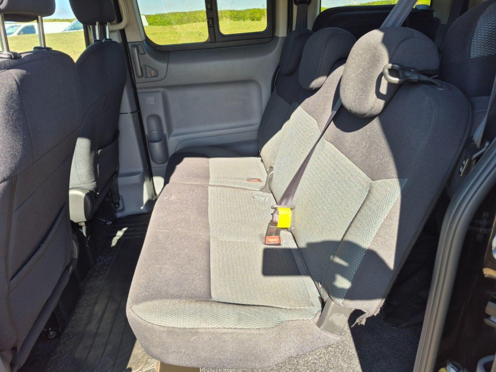 NISSAN ENV200 EVALIA