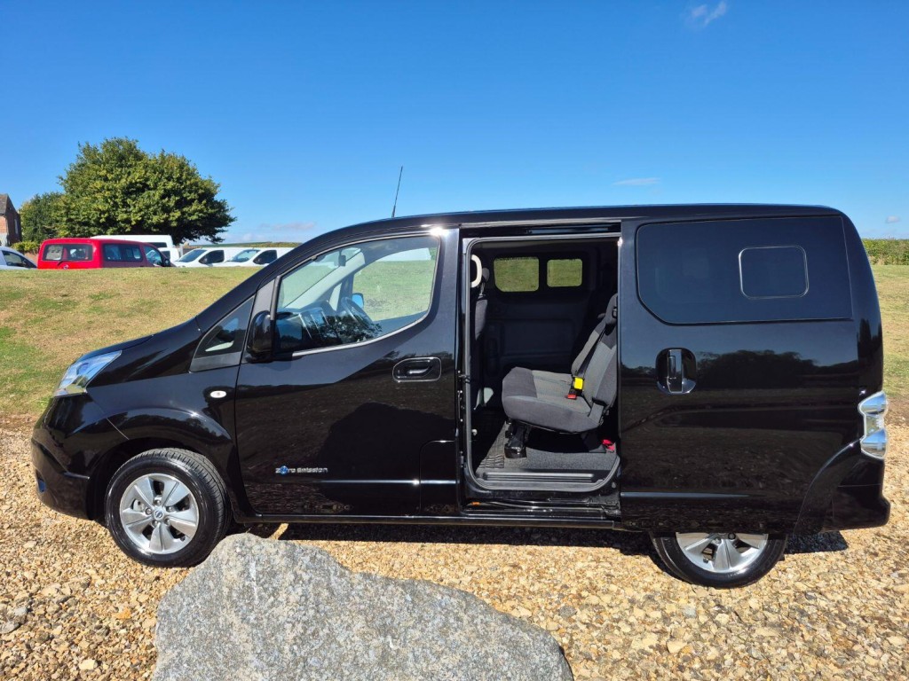 NISSAN ENV200 EVALIA