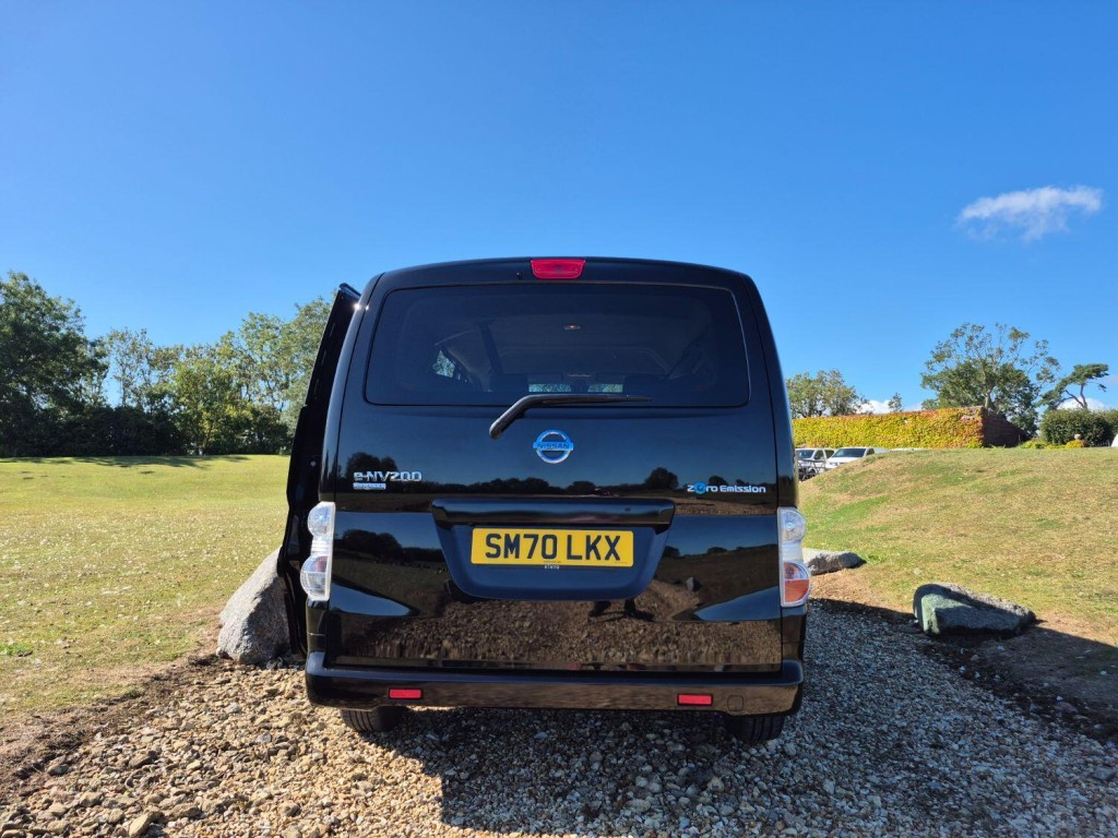 NISSAN ENV200 EVALIA