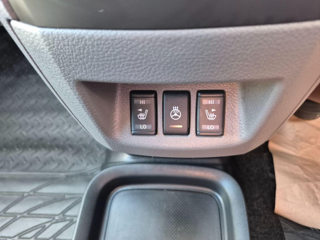 NISSAN ENV200 EVALIA