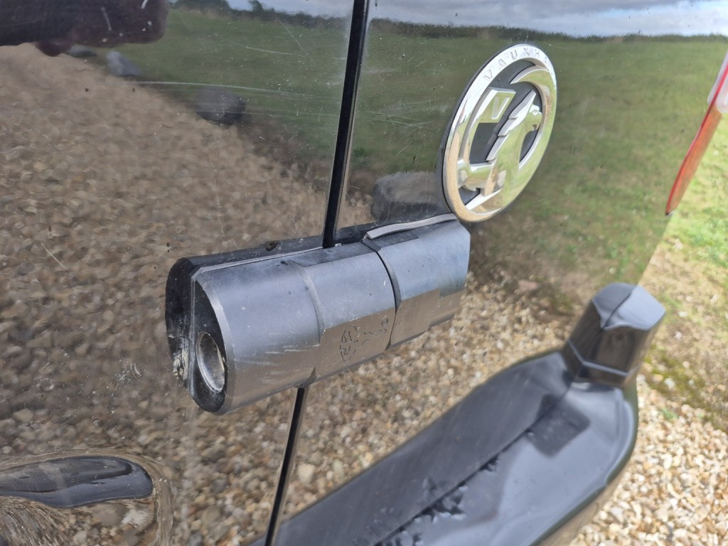 VAUXHALL COMBO