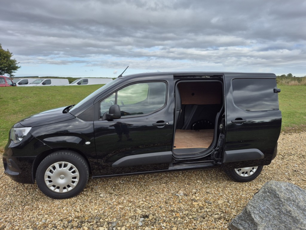 VAUXHALL COMBO