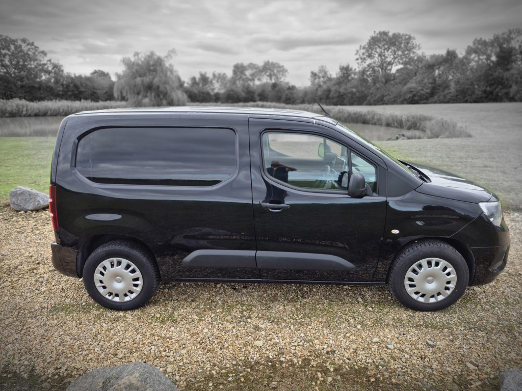 VAUXHALL COMBO