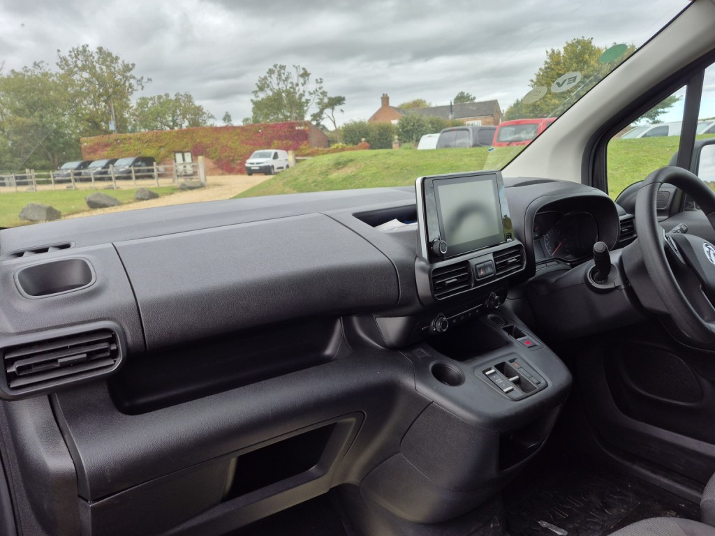 VAUXHALL COMBO