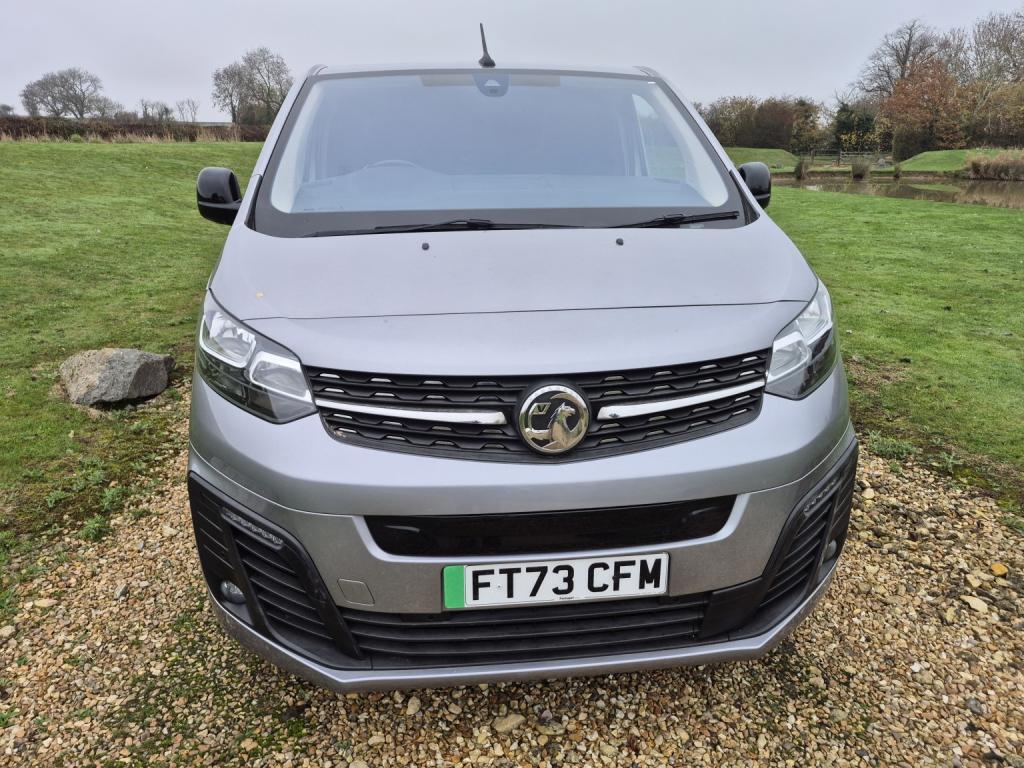 VAUXHALL VIVARO