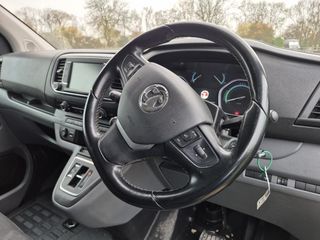 VAUXHALL VIVARO
