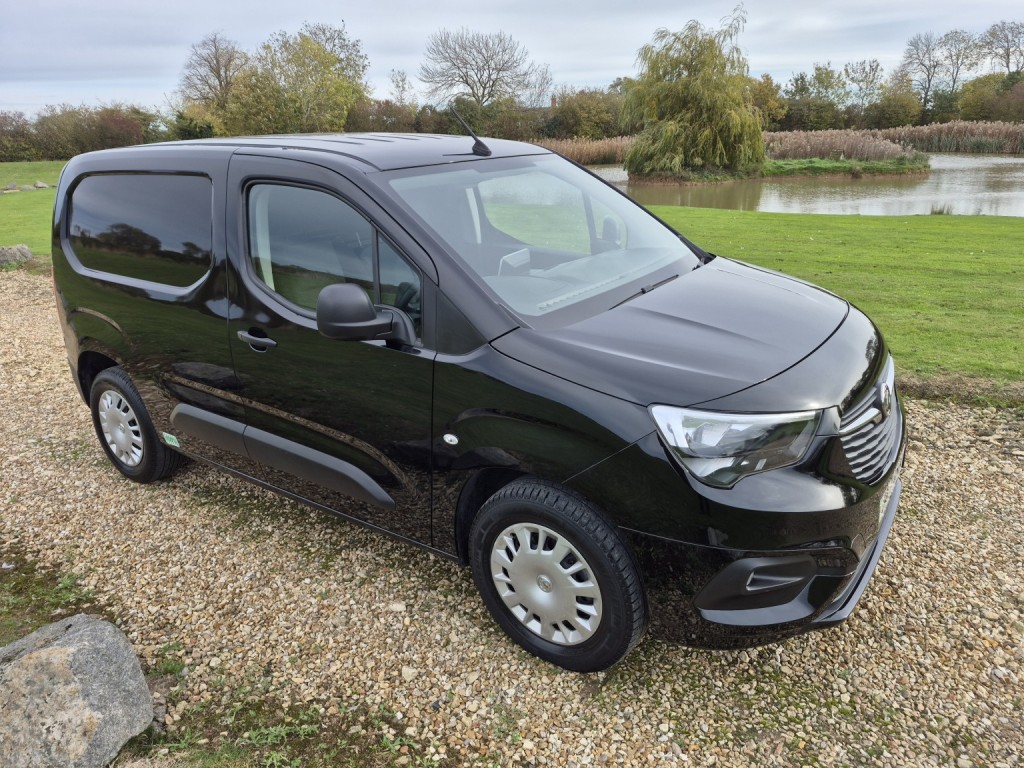 VAUXHALL COMBO