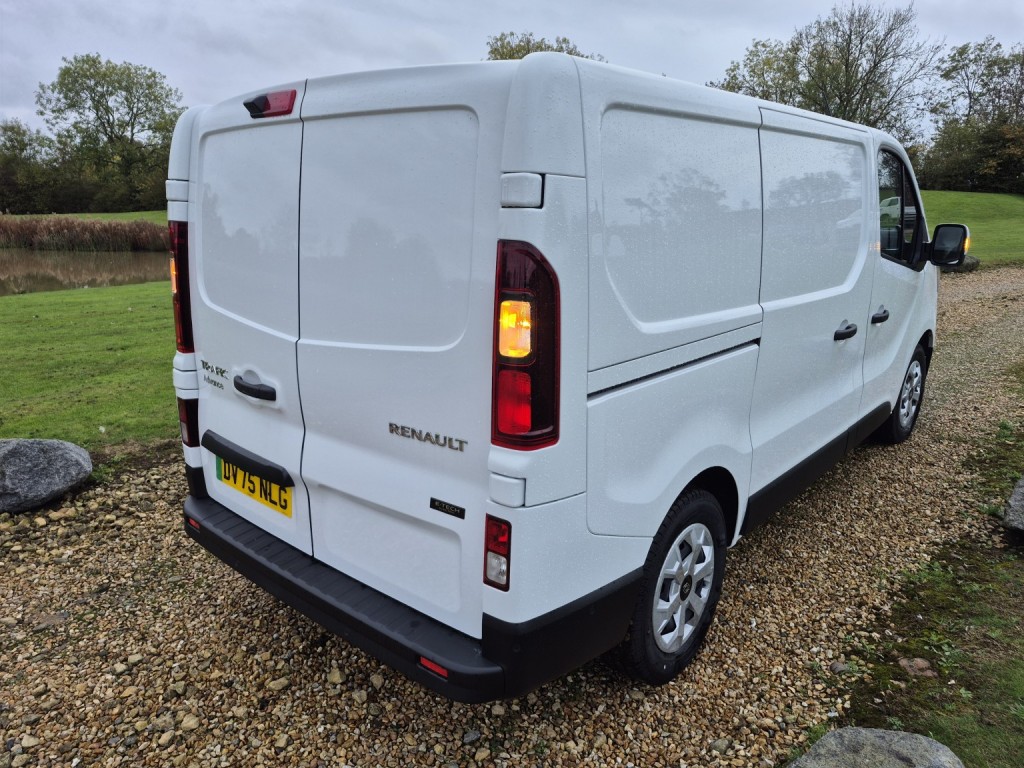 RENAULT TRAFIC