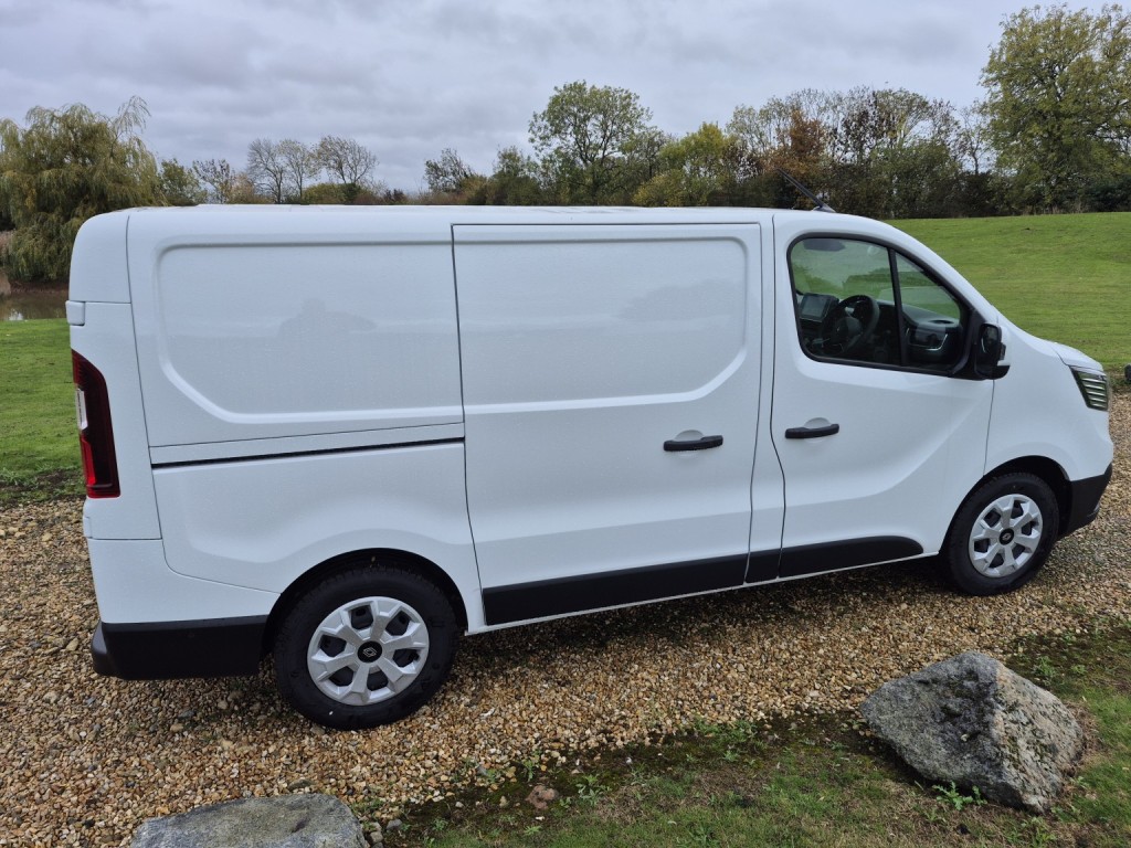 RENAULT TRAFIC
