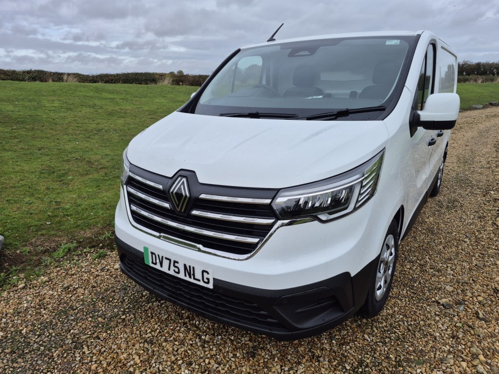 RENAULT TRAFIC