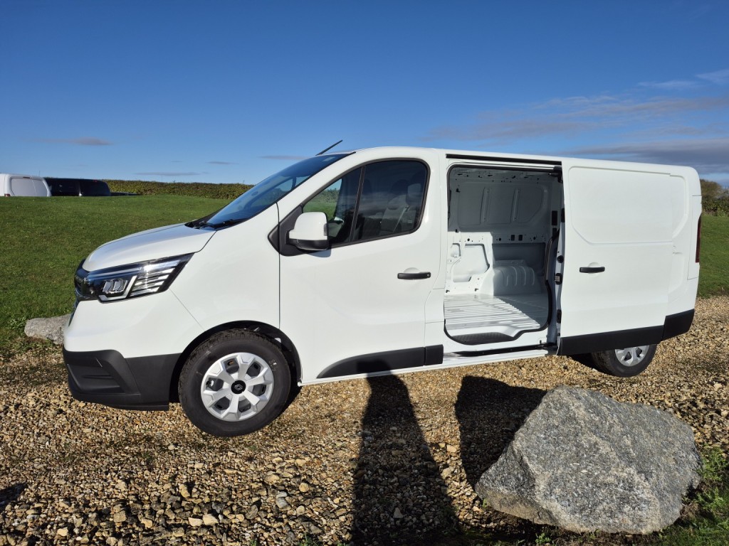 RENAULT TRAFIC