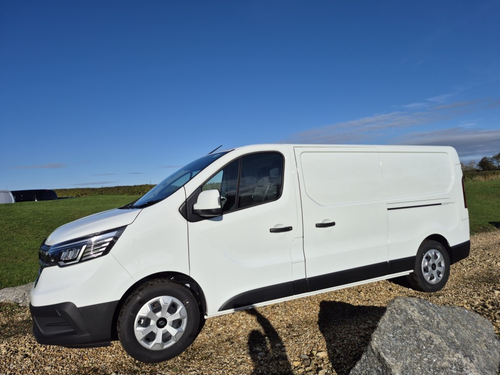 RENAULT TRAFIC