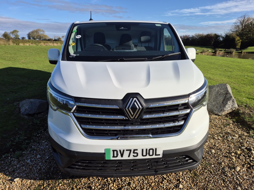 RENAULT TRAFIC