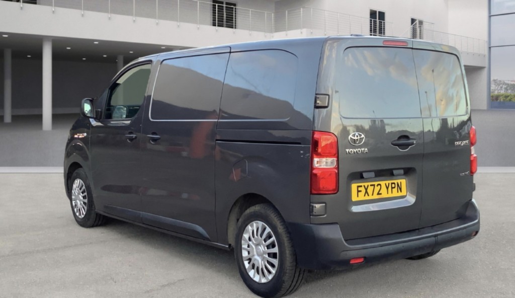 TOYOTA PROACE
