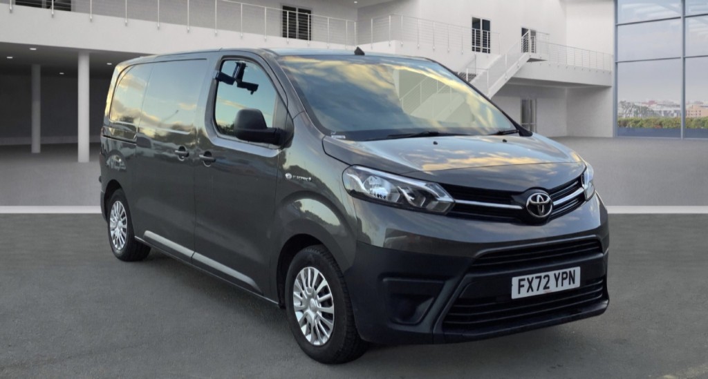 TOYOTA PROACE