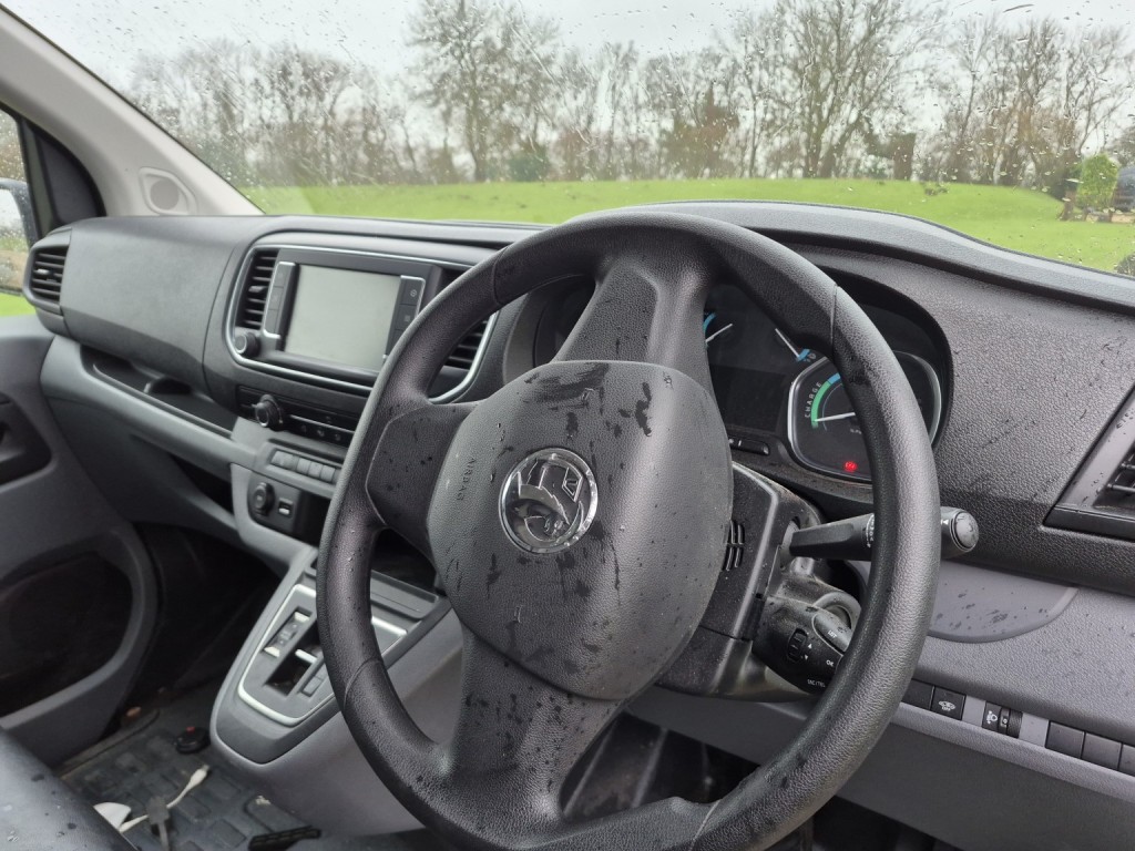 VAUXHALL VIVARO ELECTRIC