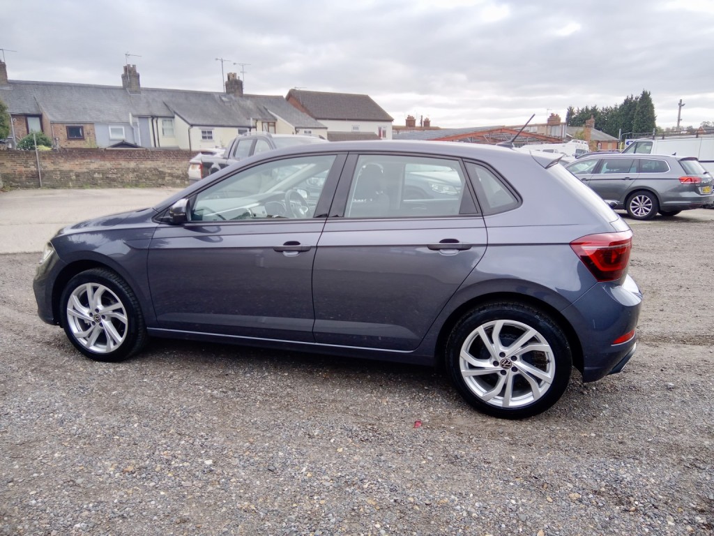 VOLKSWAGEN POLO