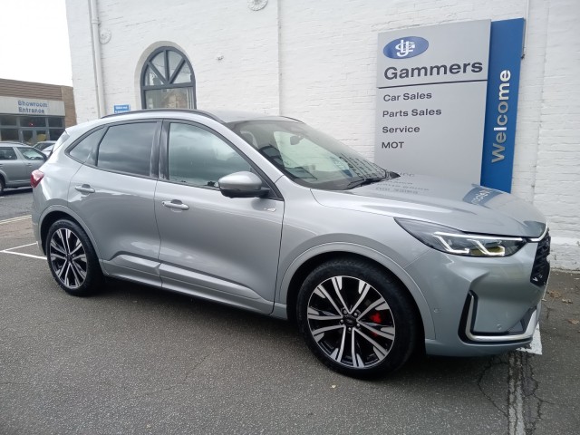 FORD KUGA 2.5 Kuga ST-Line 5 door 2.5L Duratec FHEV 180PS FWD CVT Automatic