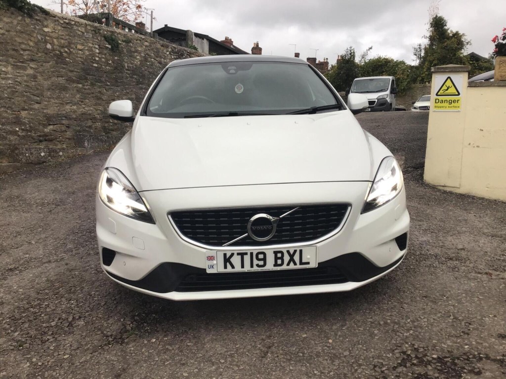 VOLVO V40