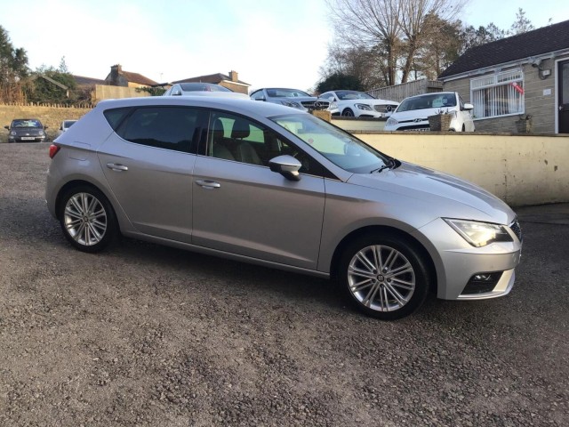 SEAT LEON