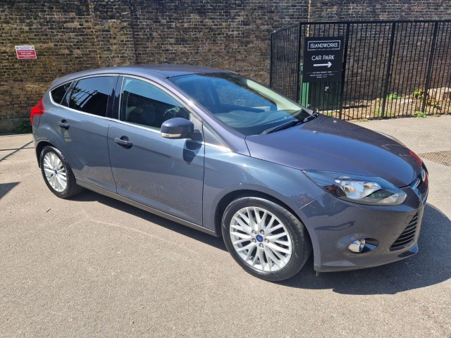 FORD FOCUS 1.0 T EcoBoost Zetec