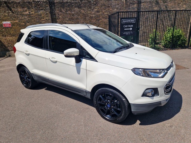 FORD ECOSPORT 1.0 T EcoBoost Titanium