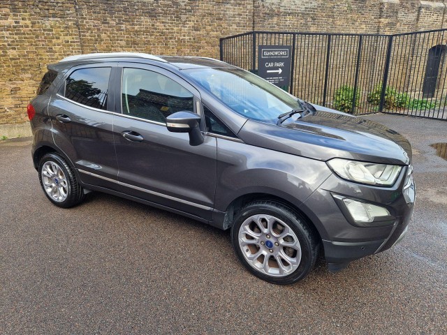FORD ECOSPORT 1.0 T EcoBoost Titanium